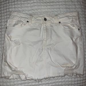 White denim skirt